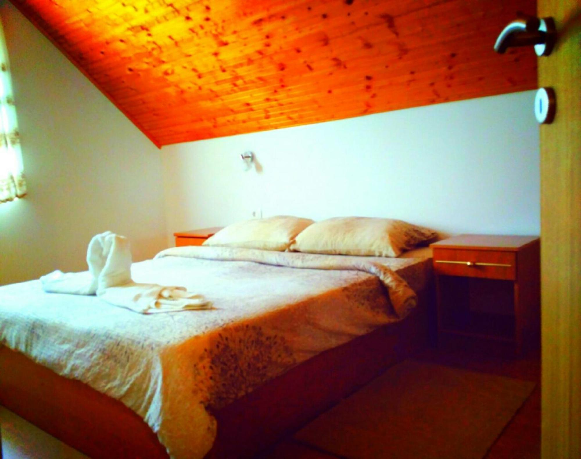 Guest House First Stop Rakovica Exterior foto
